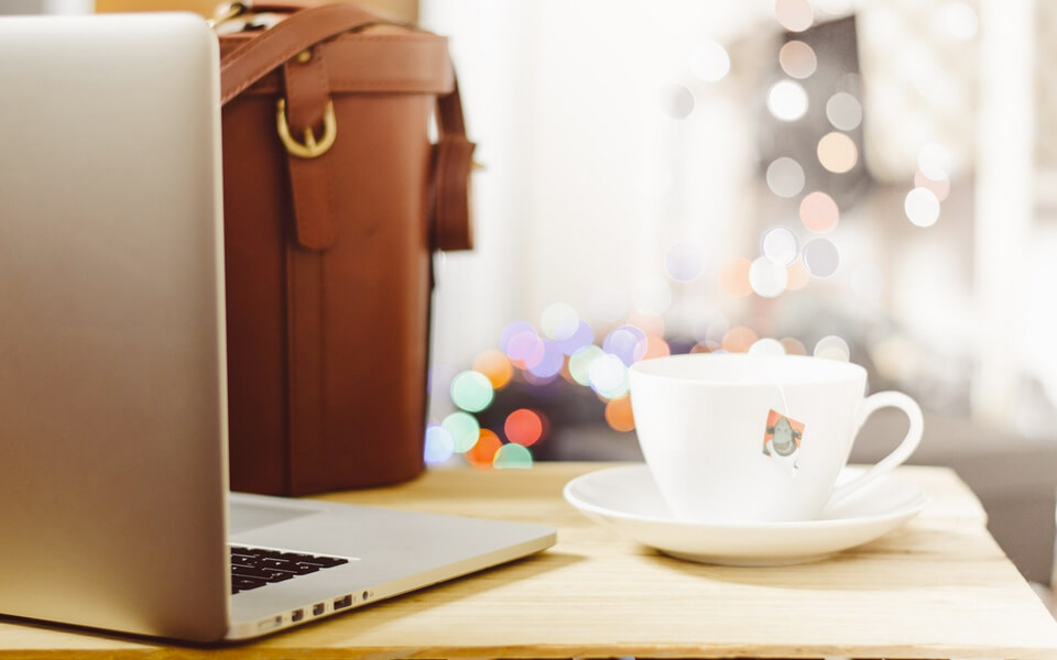 laptop and coffe